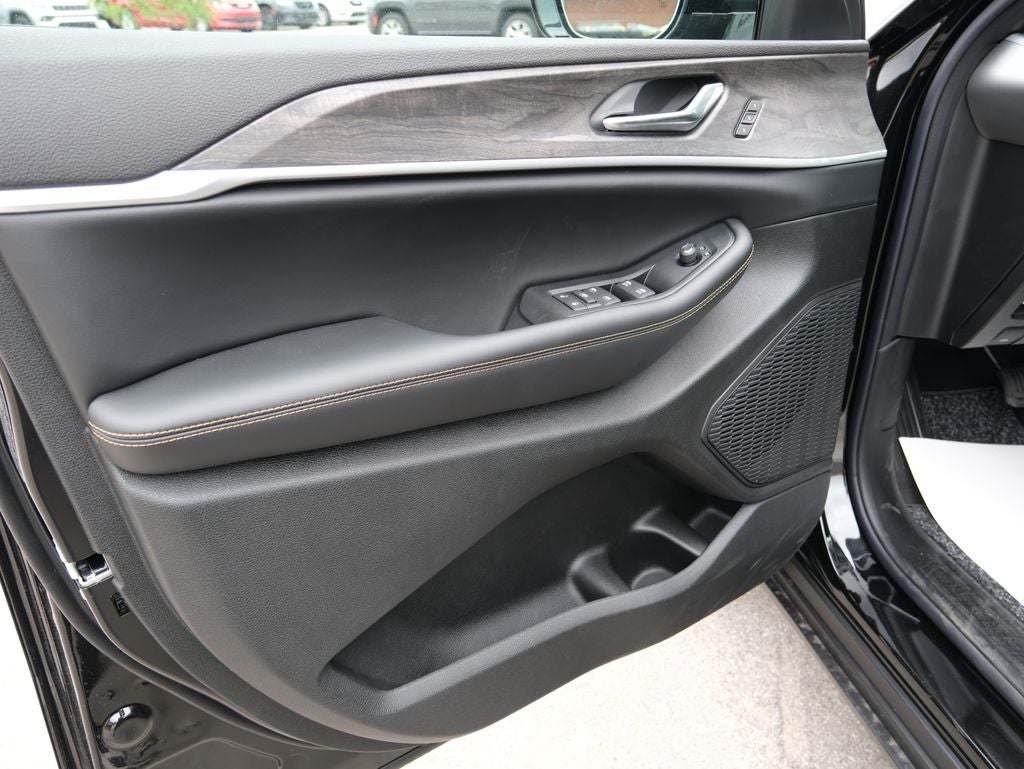 2026 Jeep Grand Cherokee L 85th Anniversary Edition