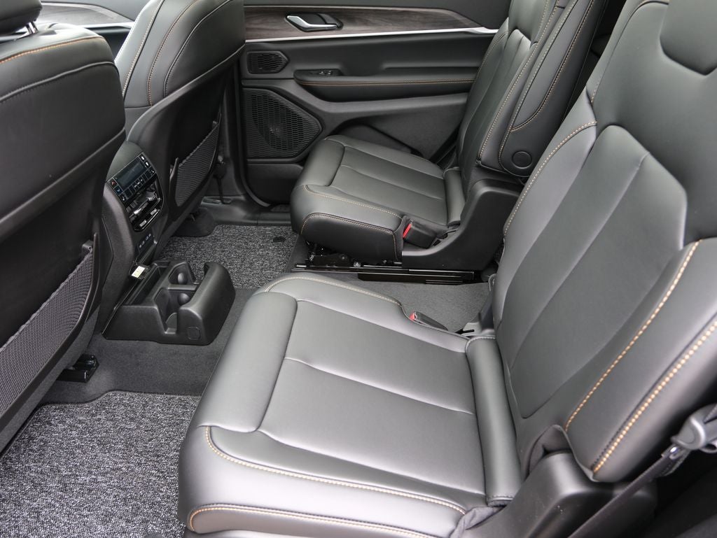 2026 Jeep Grand Cherokee L 85th Anniversary Edition