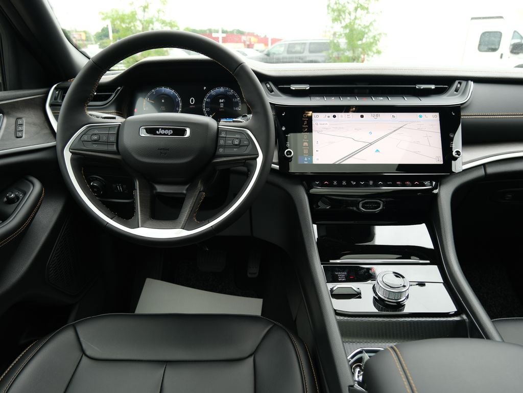 2026 Jeep Grand Cherokee L 85th Anniversary Edition