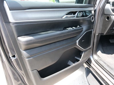 2026 Jeep Grand Wagoneer Base