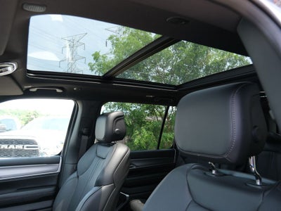 2026 Jeep Grand Wagoneer Base