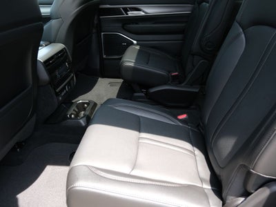 2026 Jeep Grand Wagoneer Base