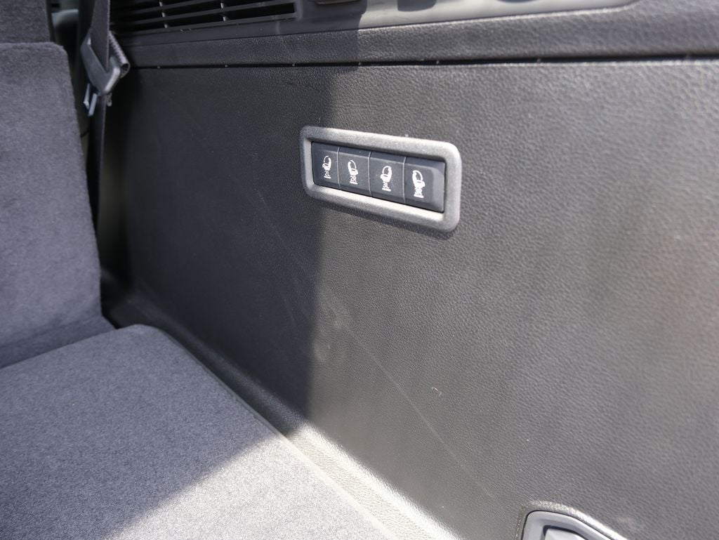 2026 Jeep Grand Wagoneer Base