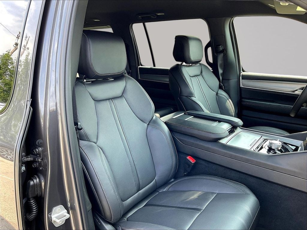 2026 Jeep Grand Wagoneer Limited Altitude