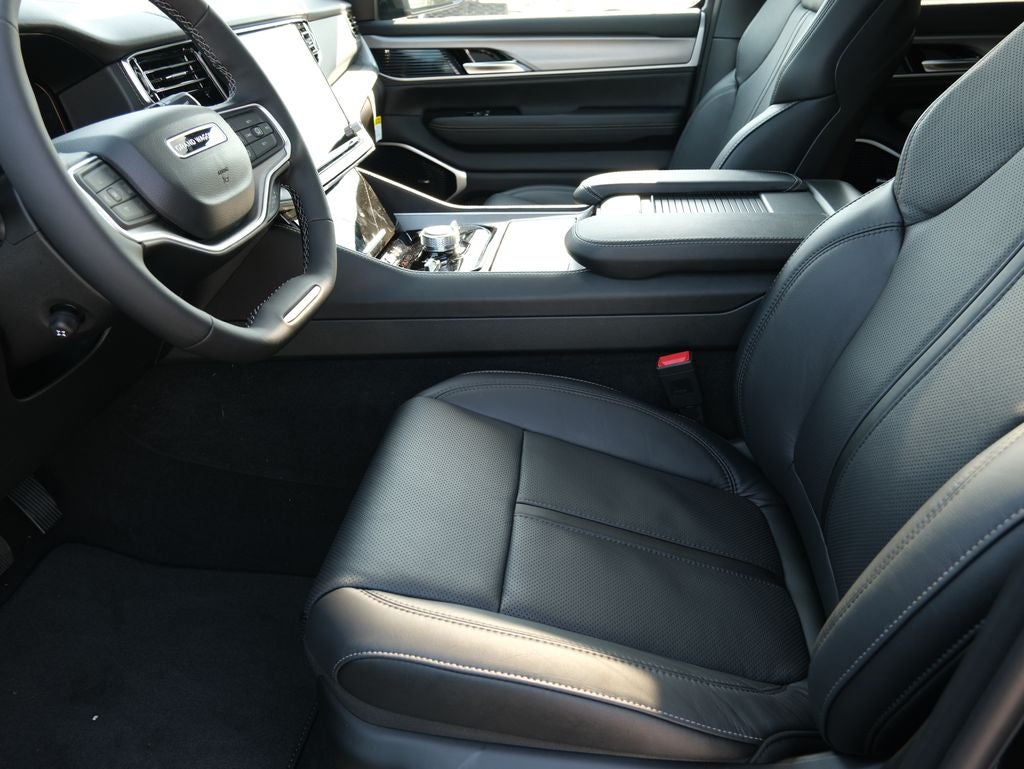 2026 Jeep Grand Wagoneer Limited Reserve