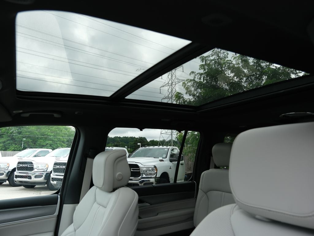 2026 Jeep Grand Wagoneer Limited Reserve
