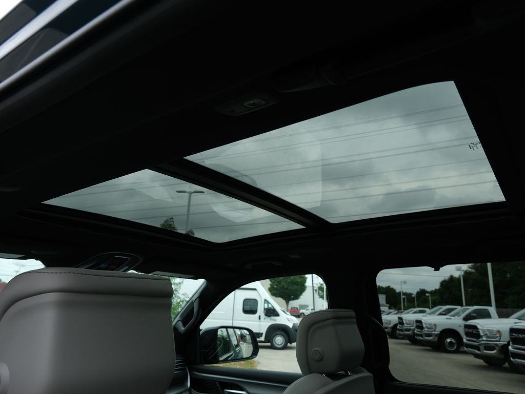 2026 Jeep Grand Wagoneer Limited Reserve