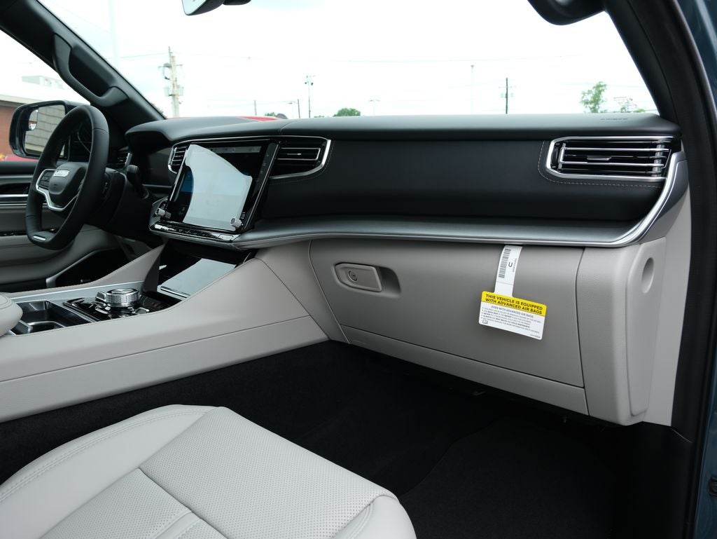 2026 Jeep Grand Wagoneer Limited Reserve