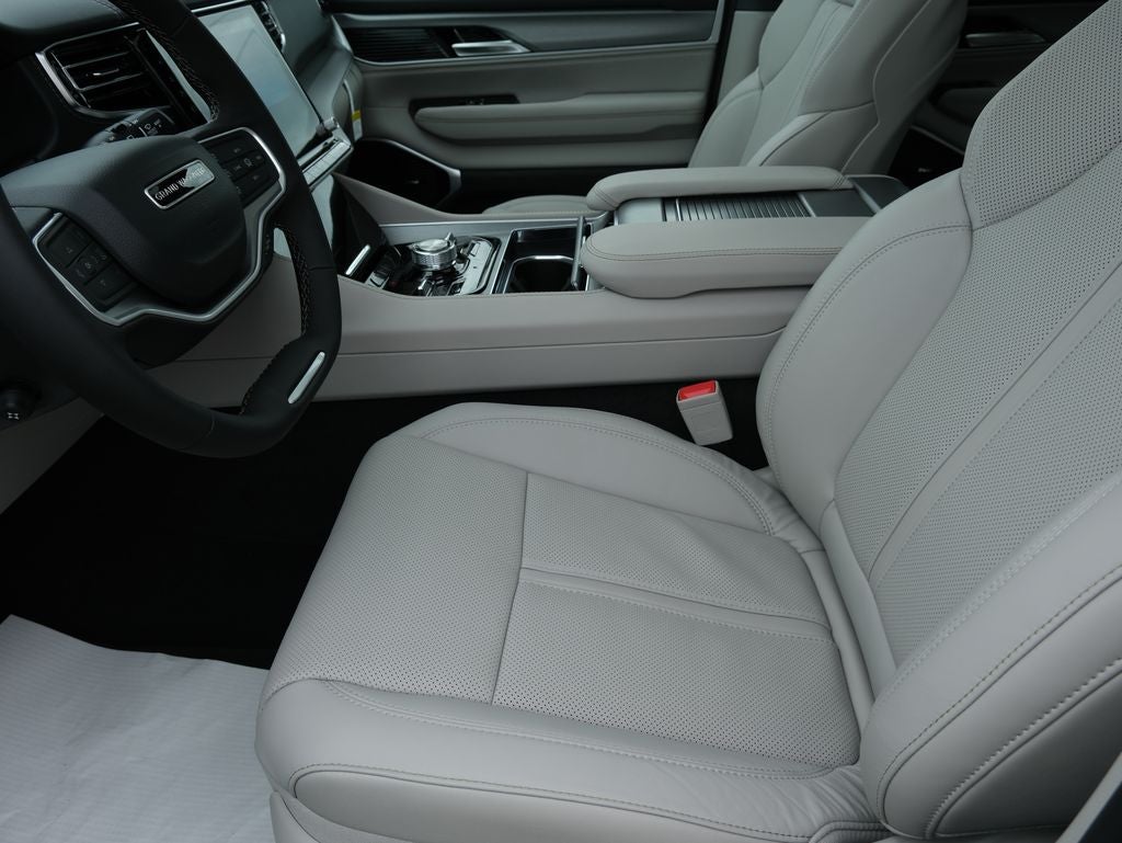 2026 Jeep Grand Wagoneer Limited Reserve