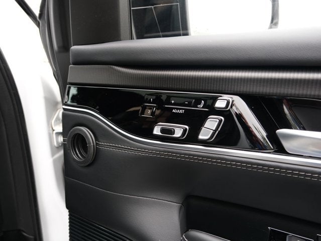 2023 Jeep Grand Wagoneer Series II