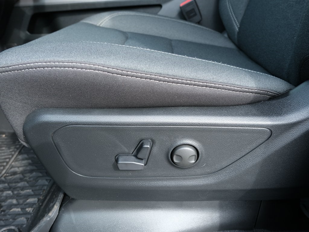 2026 RAM 1500 Big Horn/Lone Star Night Edition