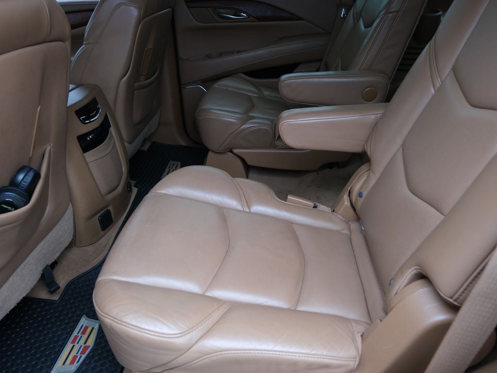 2016 Cadillac Escalade Platinum Edition