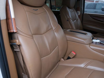 2016 Cadillac Escalade Platinum Edition