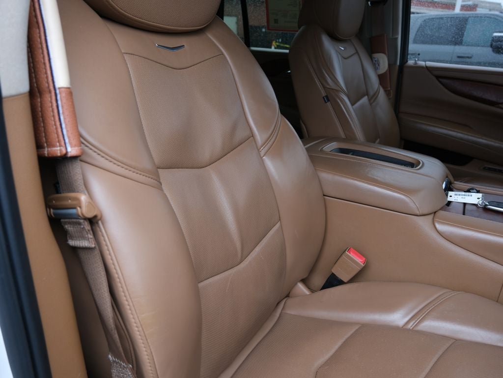 2016 Cadillac Escalade Platinum Edition