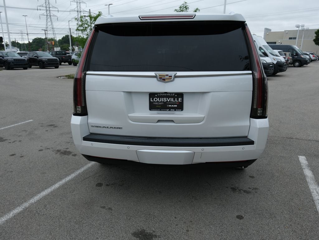 2016 Cadillac Escalade Platinum Edition