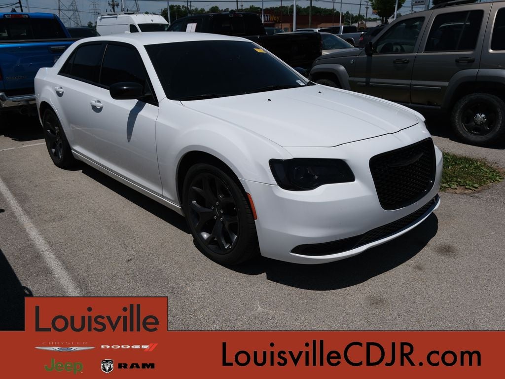 2023 Chrysler 300 Touring