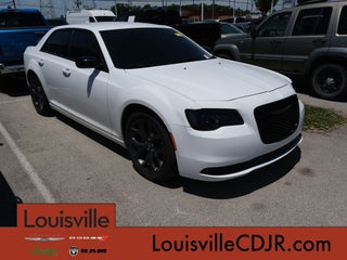 2023 Chrysler 300 Touring