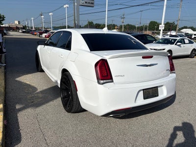 2019 Chrysler 300 S