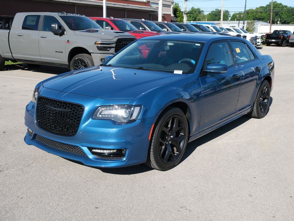 2022 Chrysler 300 Touring