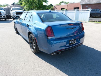 2022 Chrysler 300 Touring