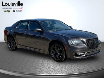 2023 Chrysler 300 Touring