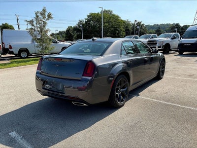 2023 Chrysler 300 Touring