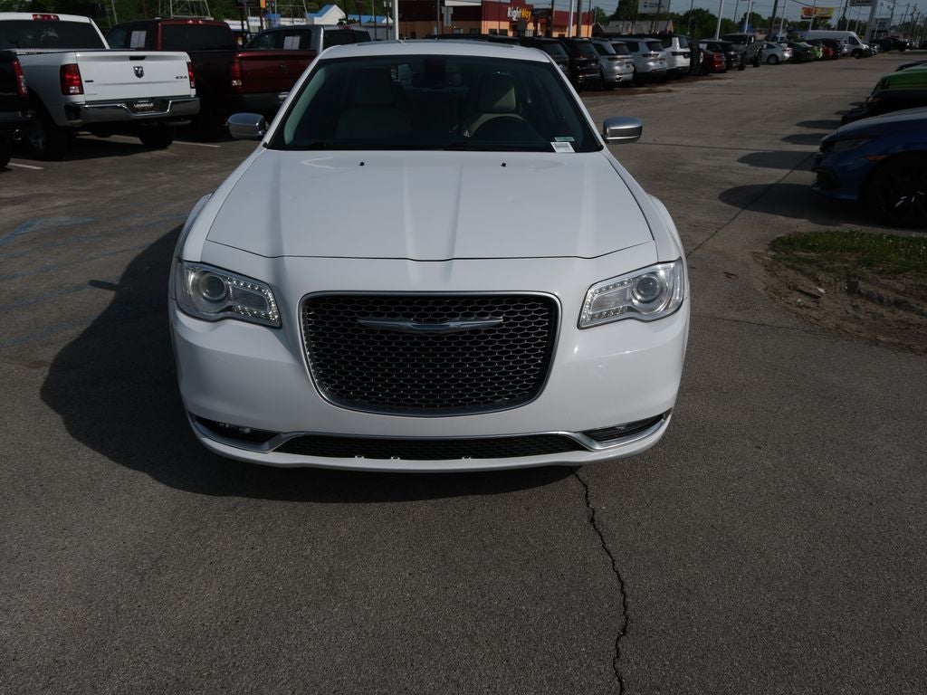 2018 Chrysler 300 C