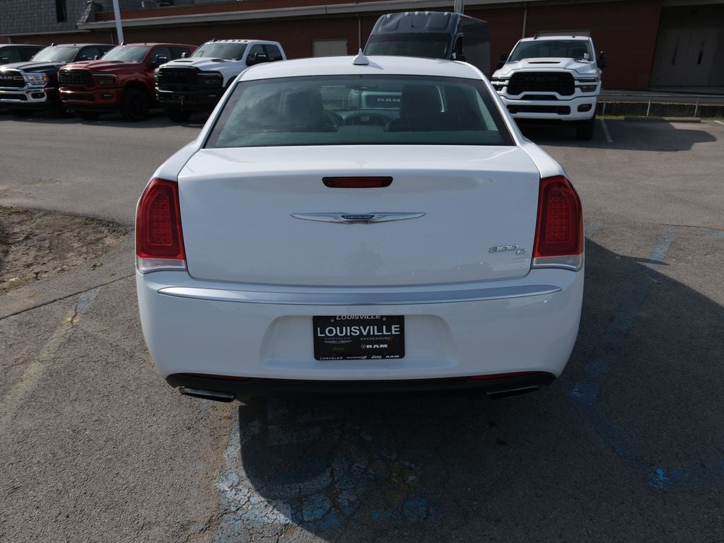 2018 Chrysler 300 C