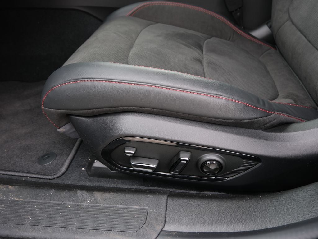 2026 Dodge Charger R/T Blacktop