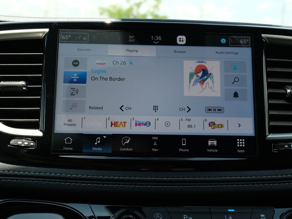 2027 Chrysler Pacifica Select