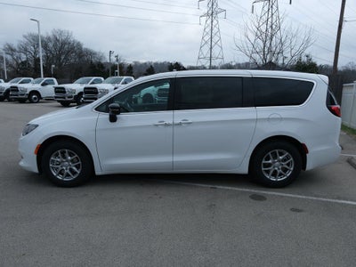 2026 Chrysler Voyager LX