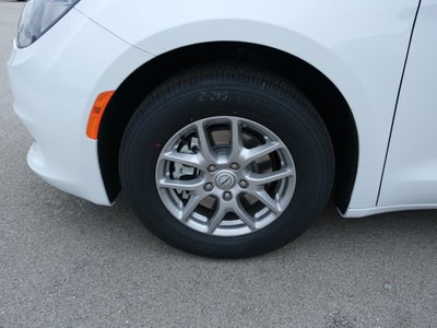 2026 Chrysler Voyager LX