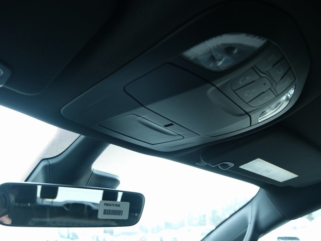 2026 Chrysler Voyager LX