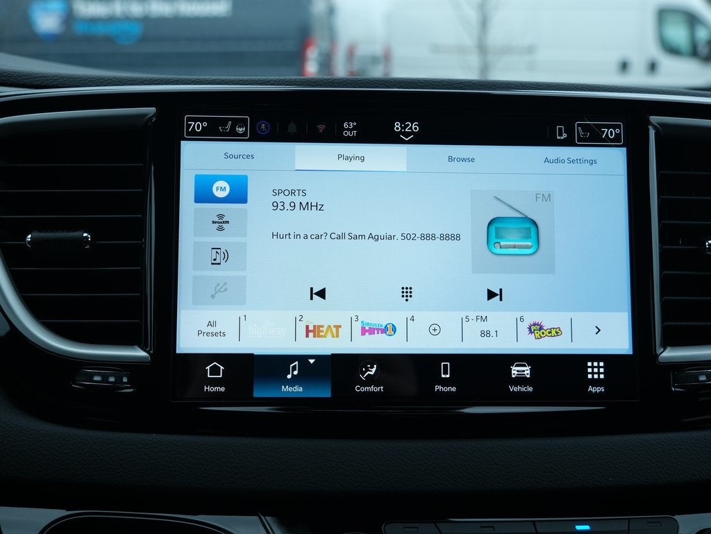 2026 Chrysler Voyager LX