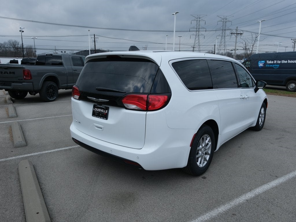 2026 Chrysler Voyager LX