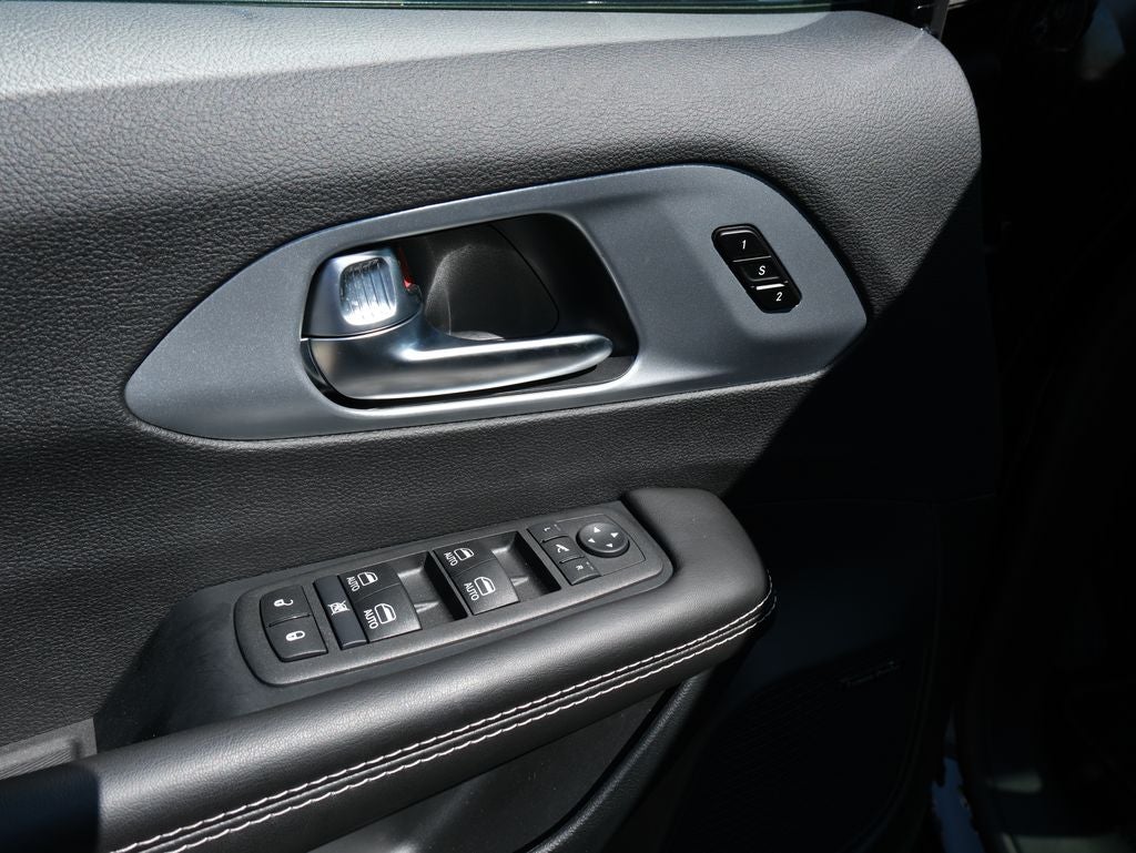 2026 Chrysler Pacifica Limited S