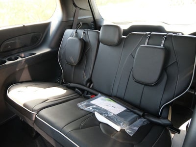 2026 Chrysler Pacifica Limited S