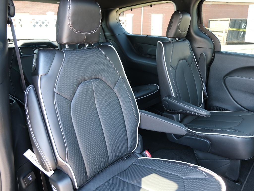2026 Chrysler Pacifica Limited S