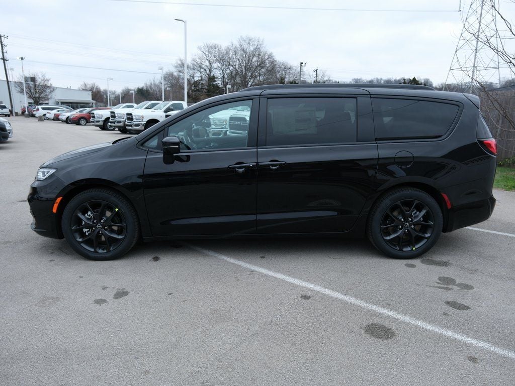 2026 Chrysler Pacifica Limited