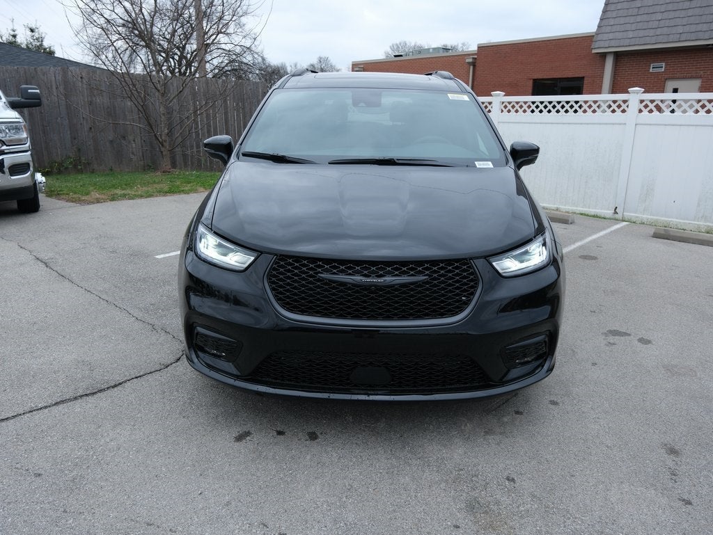 2026 Chrysler Pacifica Limited