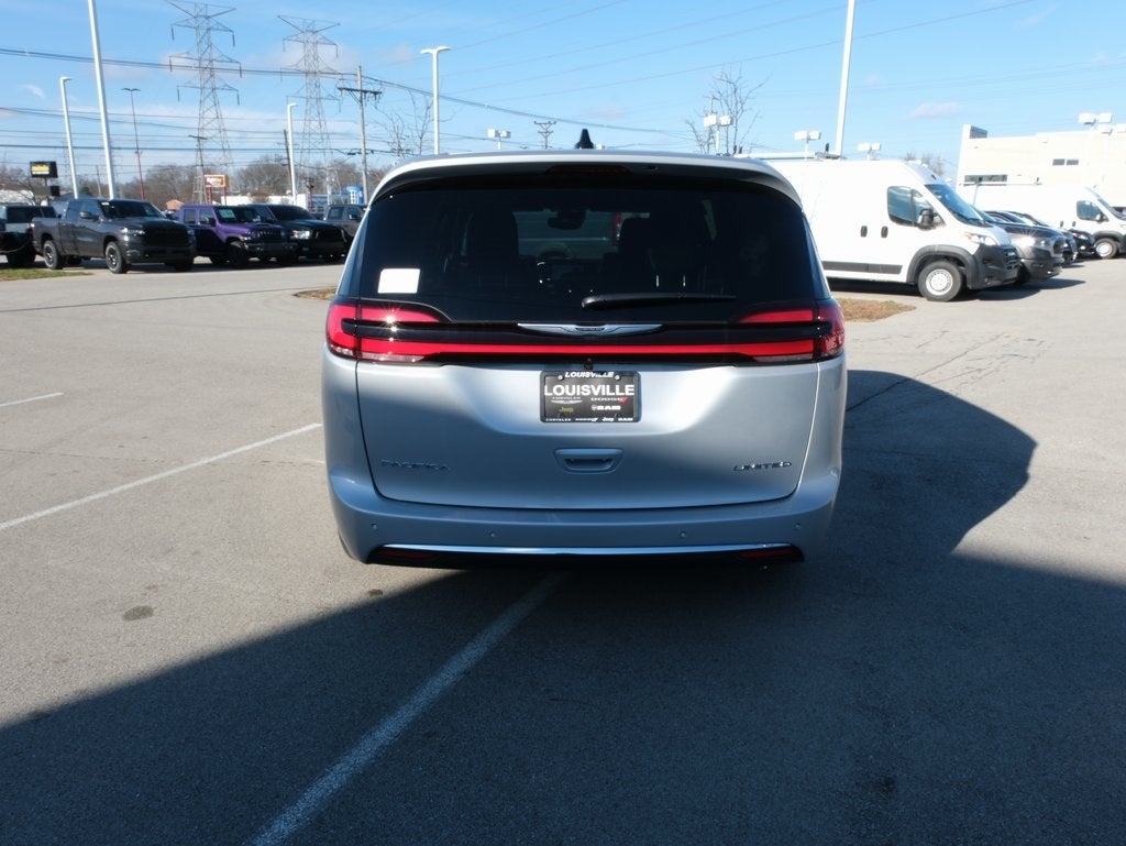 2026 Chrysler Pacifica Limited