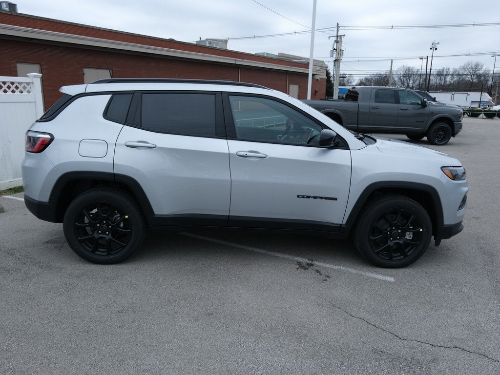 2026 Jeep Compass Latitude Altitude