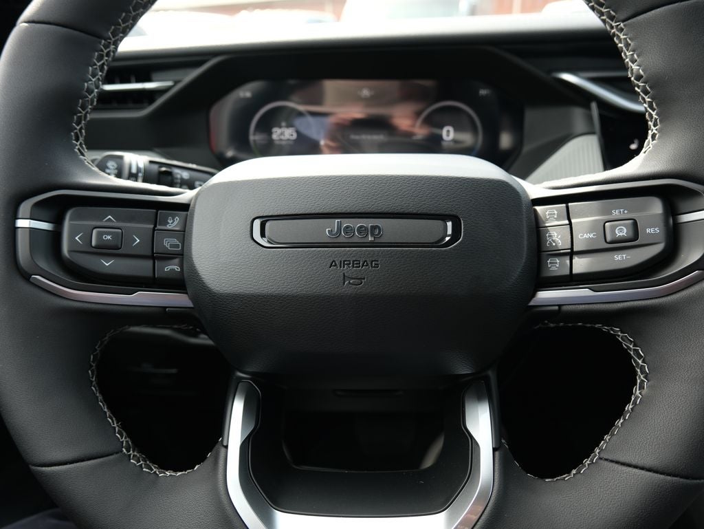 2026 Jeep Cherokee Laredo