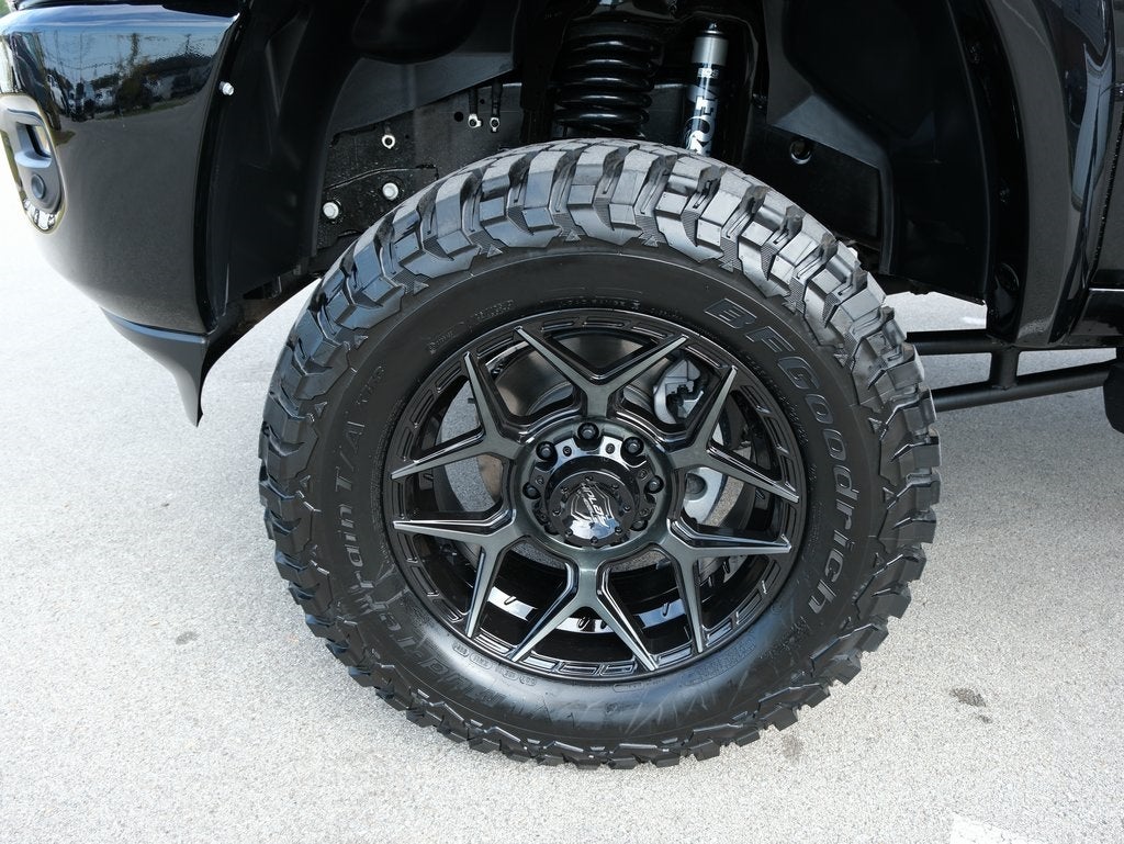 2025 RAM 2500 Big Horn Black Widow