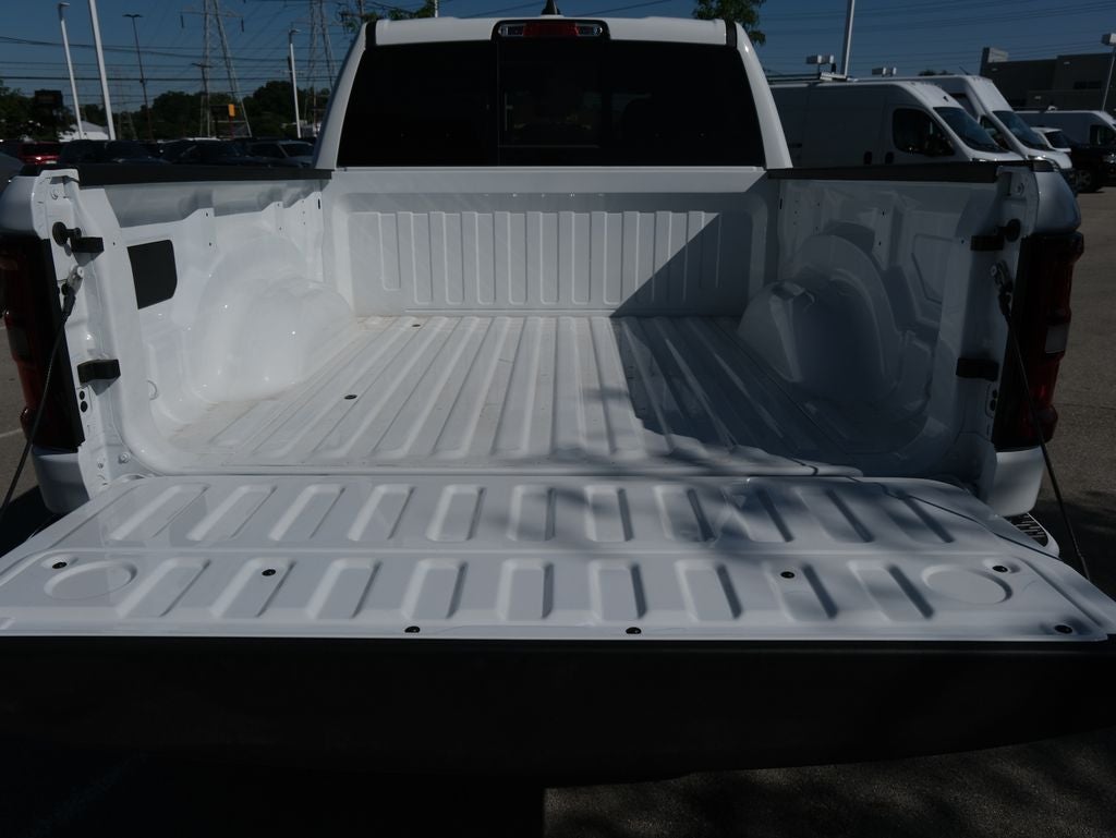 2026 RAM 1500 Big Horn/Lone Star Night Edition