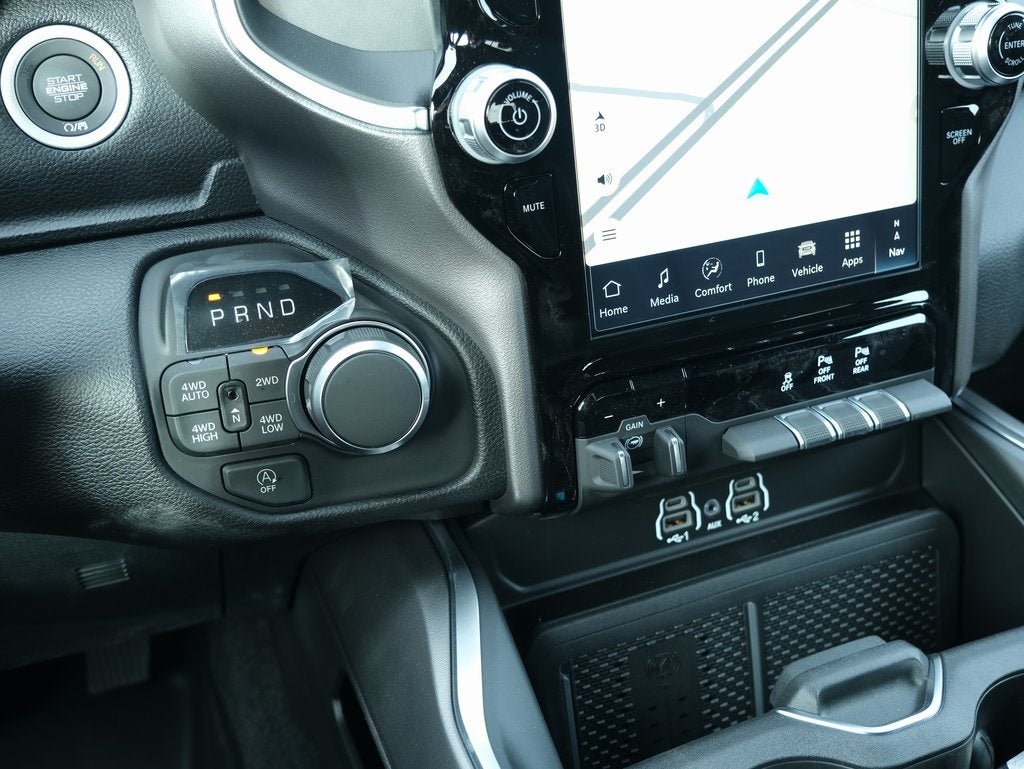 2026 RAM 1500 Big Horn/Lone Star Night Edition