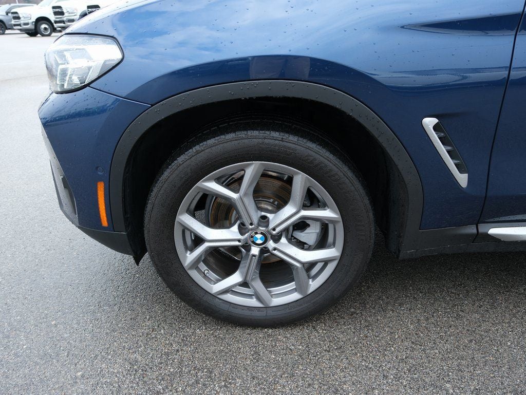 2025 BMW X4 xDrive30i