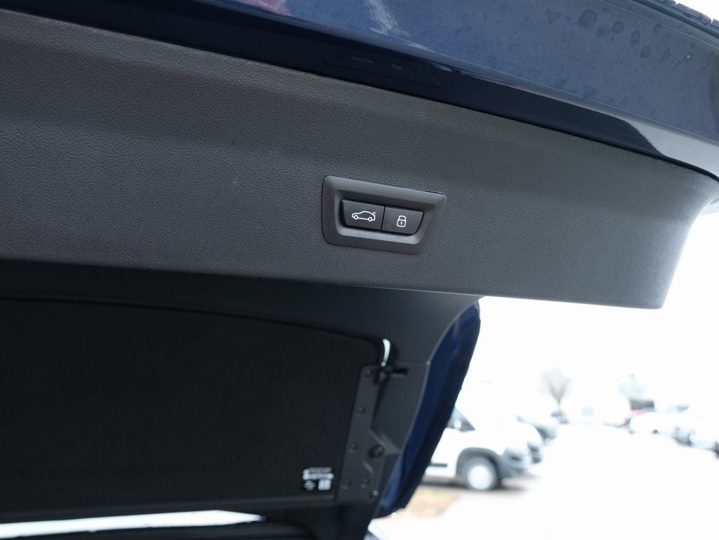 2025 BMW X4 xDrive30i