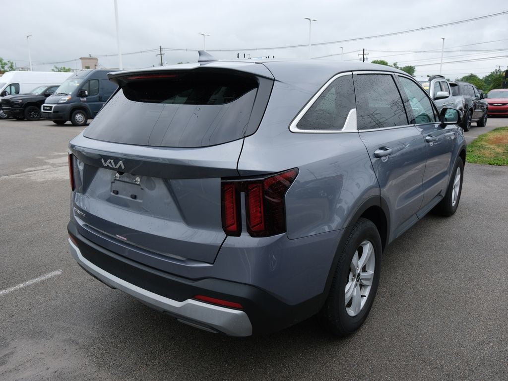 2025 Kia Sorento LX