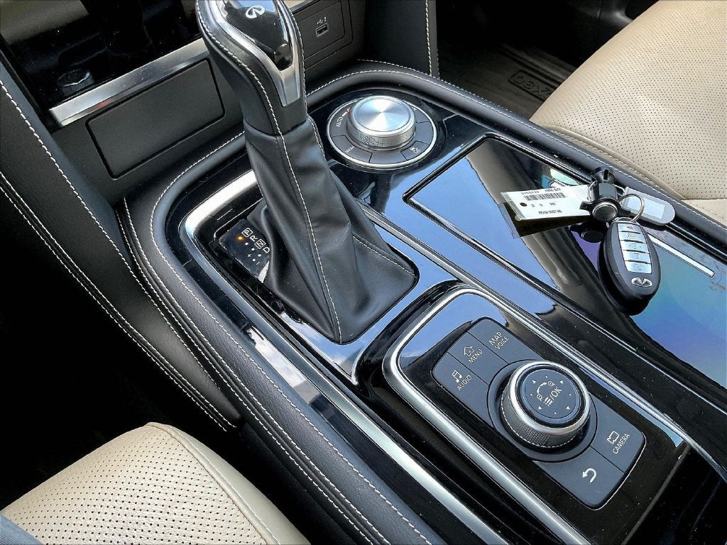 2023 INFINITI QX80 Premium Select